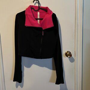 Lululemon Black Cropped Full-Zip Jacket w/ Hot Pink Collar (Size 10)